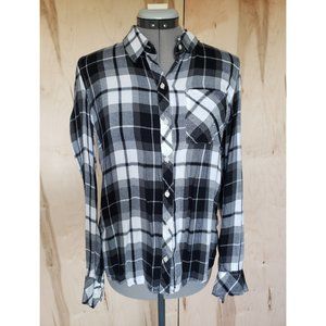 GAP Size Medium Black and White Plaid Button Down